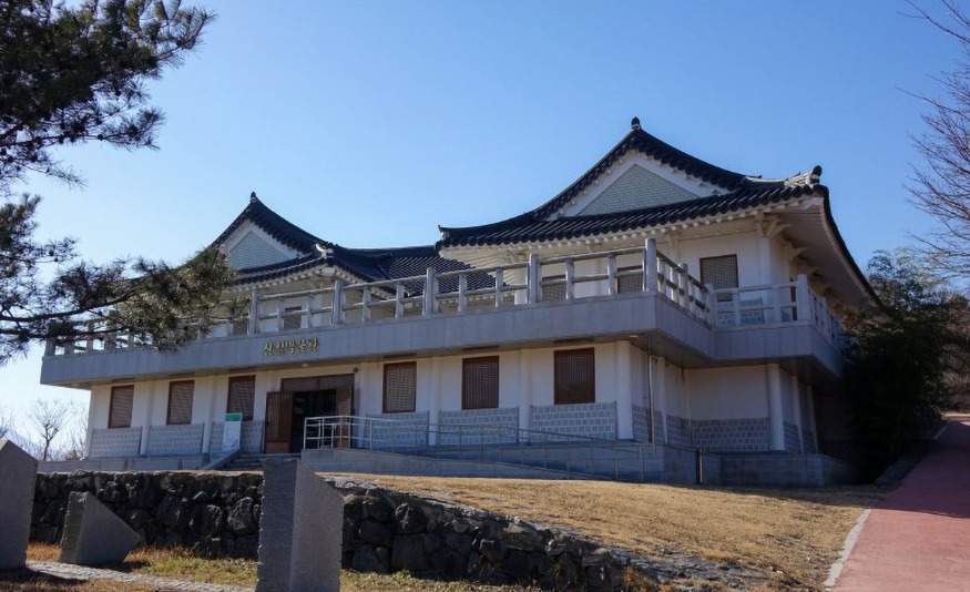 산청박물관 전경 1.jpg