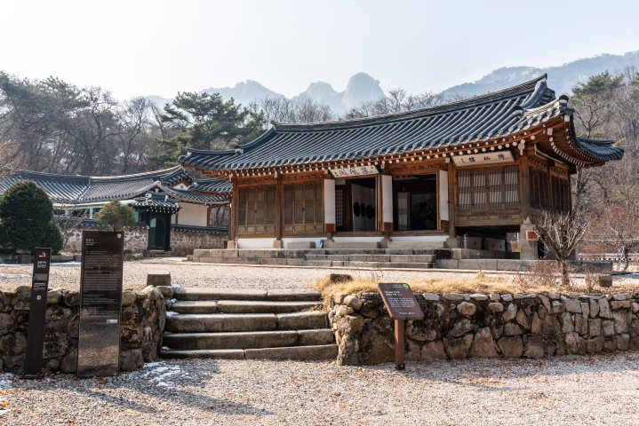 (2-2) 봉황각_외부.jpg