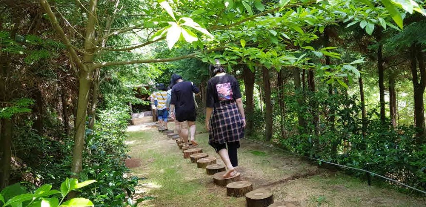 1_통영+「나폴리+농원」한국관광공사+웰니스+관광지+되다-6코스+균형감각+음이온길_jpg_middle.jpg