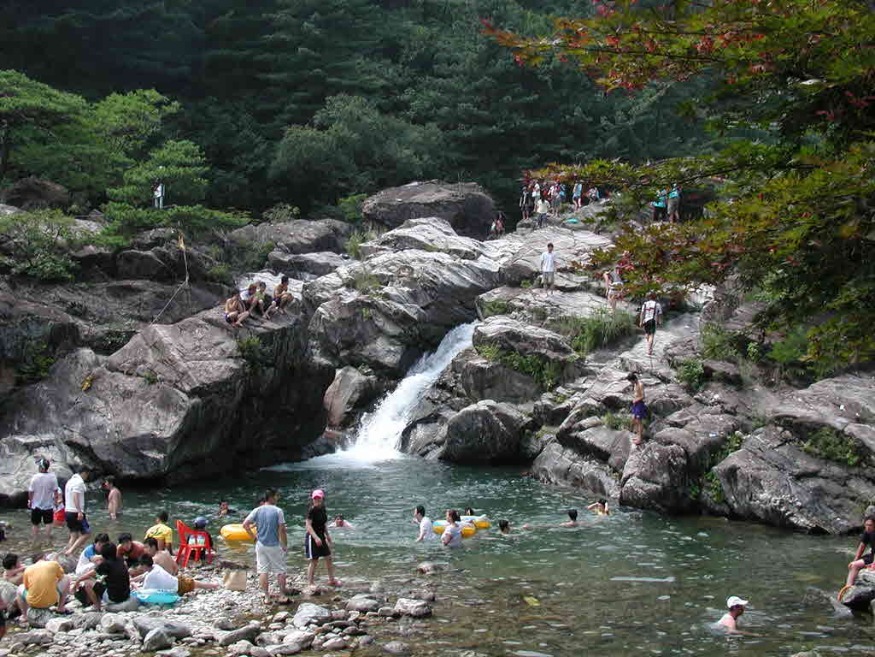 1.용추계곡+물놀이.jpg