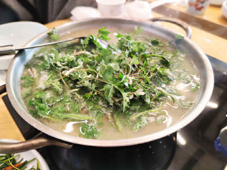 _9-1. 충무집 도라리쑥국.jpg