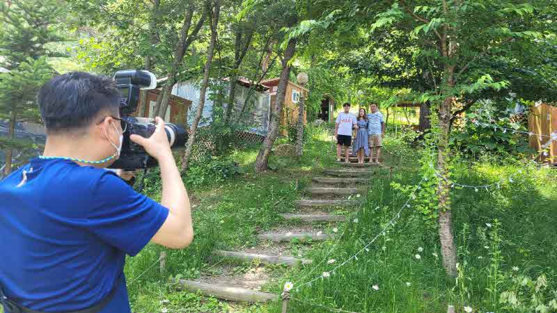 가족 관계향상 프로그램(Go Go Glamping)에 참가한 가족.jpg