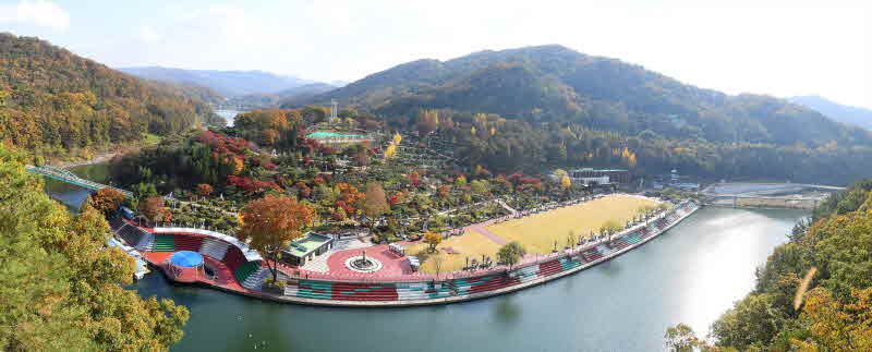 뿌리공원 가을.jpg