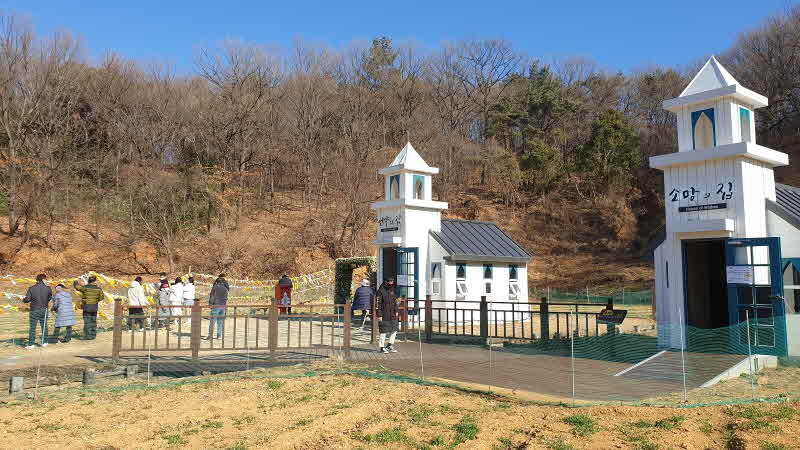 5. 드라마촬영장 소망지 쓰기 체험2.jpg