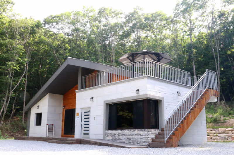 (사진1) 대야산자연휴양림 숲속의집 601호(14인실).JPG