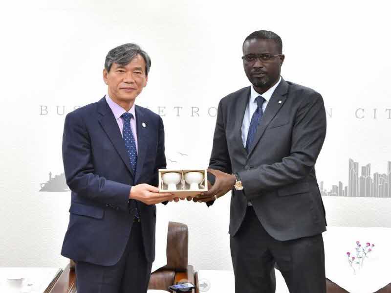 썸네일(세네갈 사절단, 디지털관광 선도지역 부산 방문).jpg