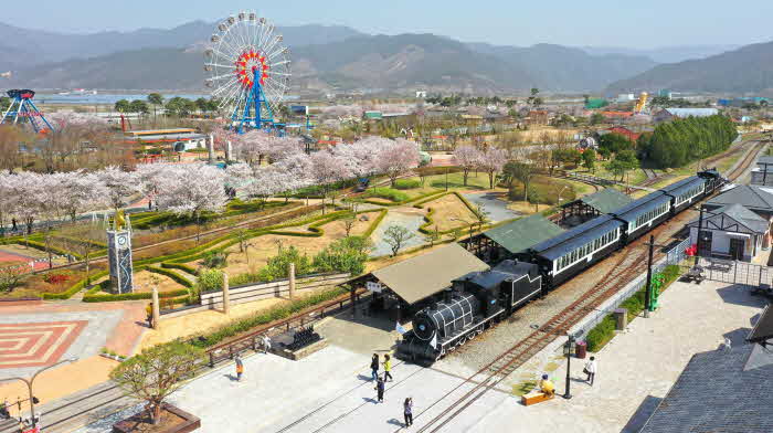 한국관광 100선- 곡성 섬진강 기차마을.jpg