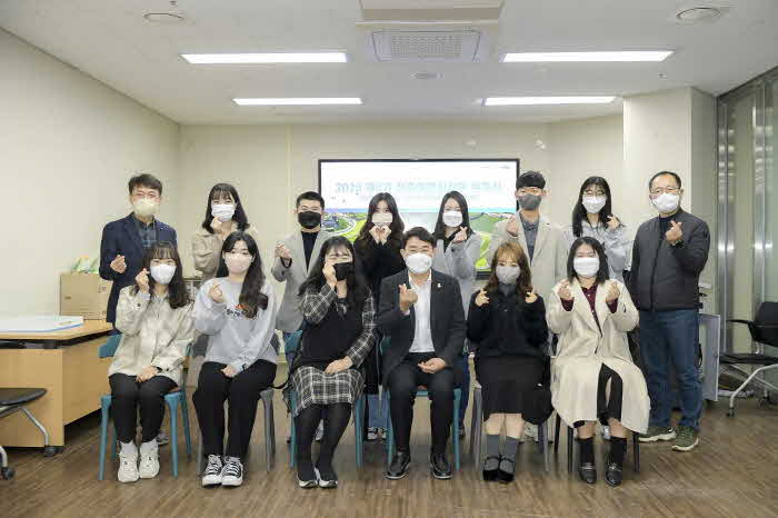 7.2023 제8기 청춘여행길잡이로 위촉된 순천시 청년들.jpg