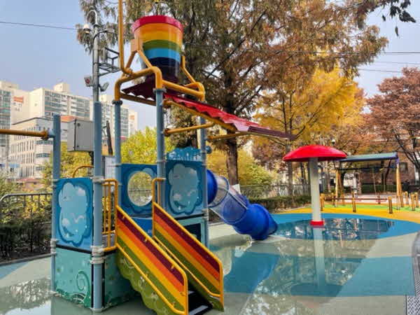 사진_3_문화촌어린이공원_물놀이터.jpg