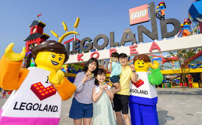 [사진1] 레고랜드 코리아가 8월을 맞이하여 각종 혜택 프로모션을 진행한다..jpg