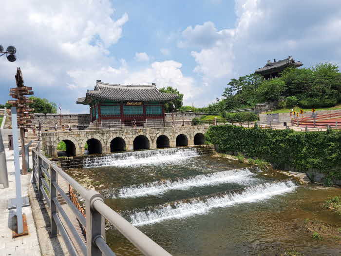 05수원 행리단길1.jpg