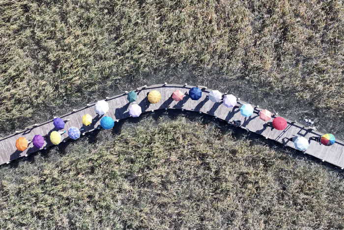 8-갈대밭 우산 (4).jpg