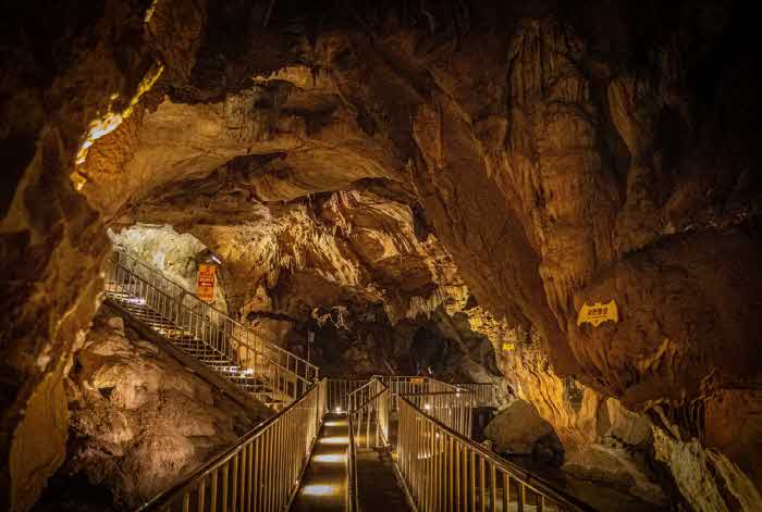 보도 1) 고수동굴.jpg