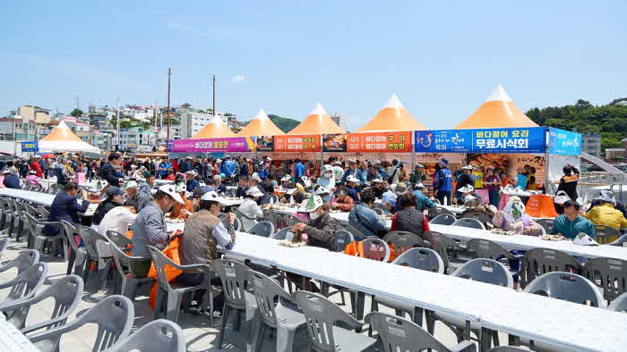 5. 8. - 제1회 통영 바다장어 축제 대성황 마무리 3.jpg