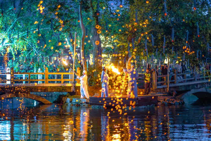 1101 ‘함안낙화놀이 스페셜 데이’ 한국을 넘어 일본 관광객을 사로잡다2.jpg