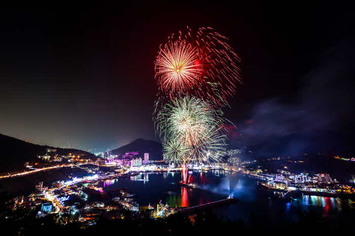 거제장승포항송년불꽃축제.jpg