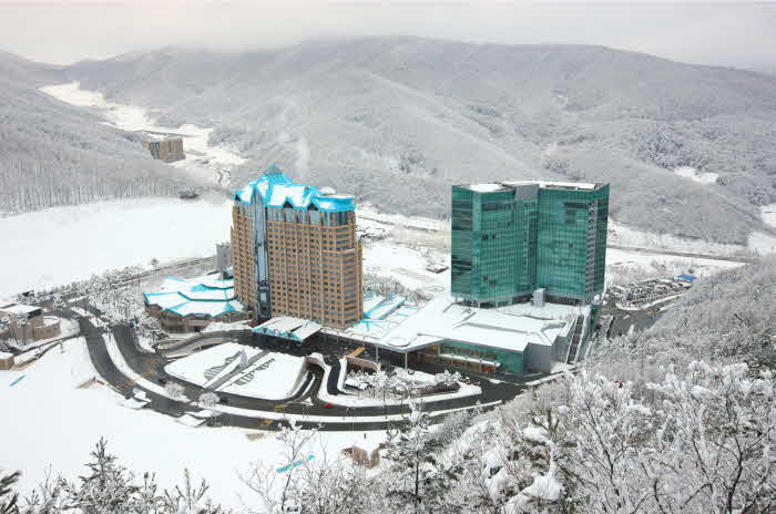 강원랜드 컨벤션 호텔 겨울 전경.jpg