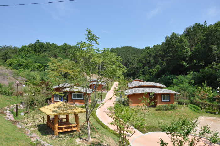 5-1.우포유스호스텔 전경.JPG