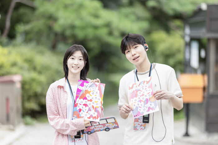 종로 아트버스 홍보 사진 (2).jpg