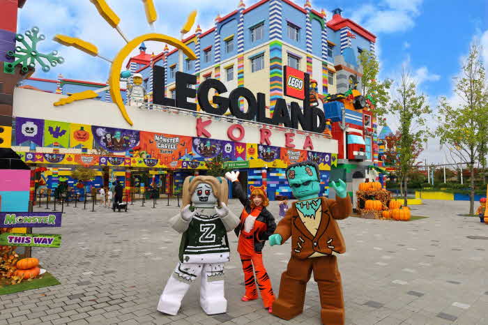 [추가사진] 레고랜드가 ‘몬스터 캐슬’ 시즌을 맞이해 파격적인 ‘몬스터 플래시 세일’을 진행한다..jpg