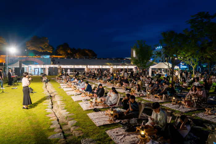 진주시 ‘남강 별밤 피크닉'으로 야간관광 명소로 자리매김 (2).jpg