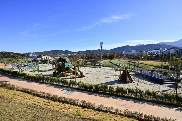 1. 속초시립박물관 숲속놀이체험장 (4).jpg