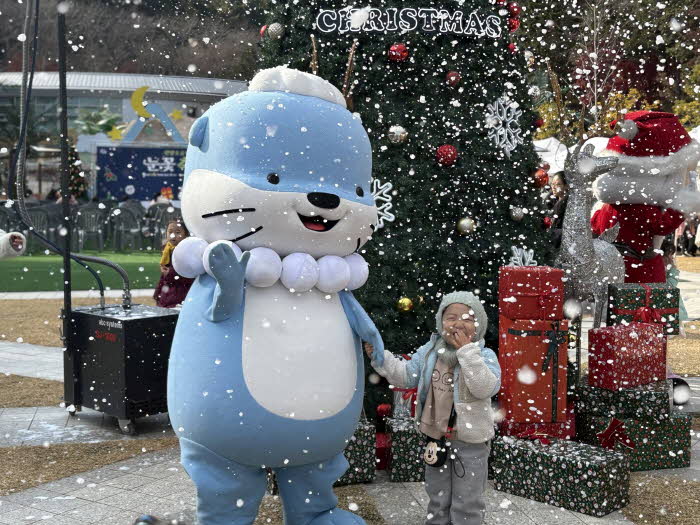 진주의 겨울연가 ‘진양호공원 눈꽃축제’ 열린다 -24년 행사사진 (2).jpg