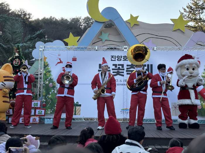 ‘진양호공원+눈꽃축제’+올해도+대성황+(3).jpg.middle.jpg